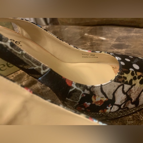 J.Reneé multi-colored heels Heels 4-1/8” heel sz 9m - Picture 8 of 13